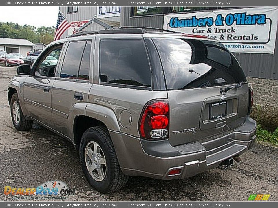2006 Chevrolet TrailBlazer LS 4x4 Graystone Metallic / Light Gray Photo #4