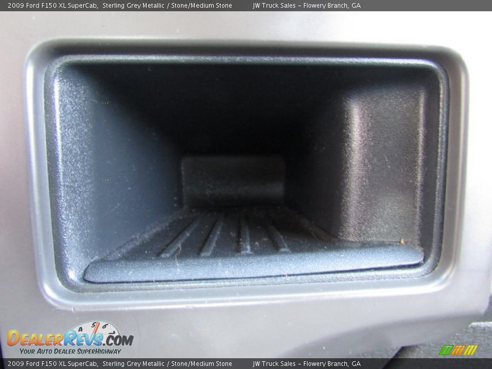 2009 Ford F150 XL SuperCab Sterling Grey Metallic / Stone/Medium Stone Photo #33