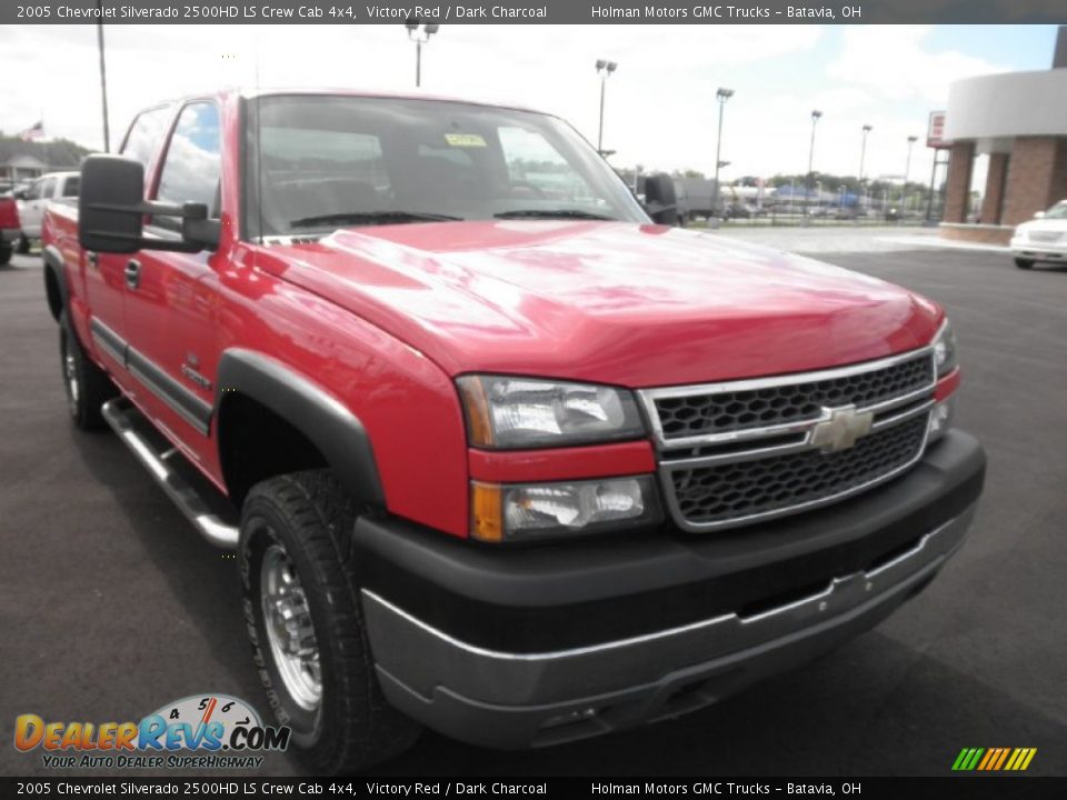 2005 Chevrolet Silverado 2500HD LS Crew Cab 4x4 Victory Red / Dark Charcoal Photo #2
