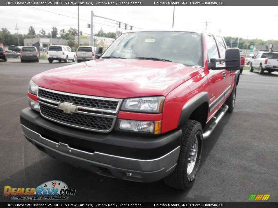 2005 Chevrolet Silverado 2500HD LS Crew Cab 4x4 Victory Red / Dark Charcoal Photo #3