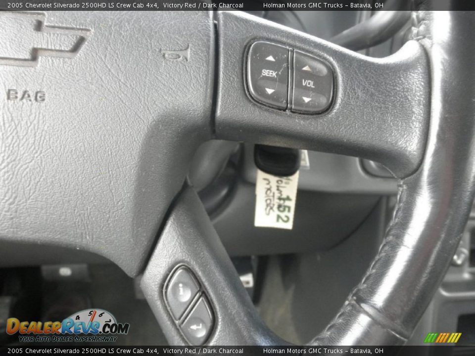 2005 Chevrolet Silverado 2500HD LS Crew Cab 4x4 Victory Red / Dark Charcoal Photo #11