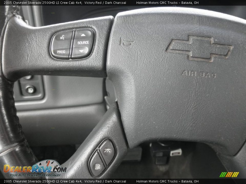 2005 Chevrolet Silverado 2500HD LS Crew Cab 4x4 Victory Red / Dark Charcoal Photo #12