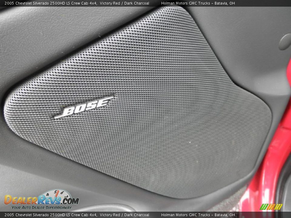 2005 Chevrolet Silverado 2500HD LS Crew Cab 4x4 Victory Red / Dark Charcoal Photo #17