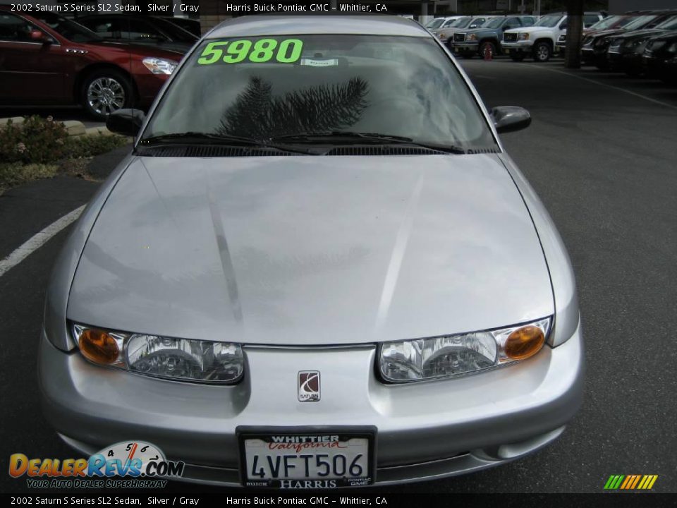 2002 Saturn S Series SL2 Sedan Silver / Gray Photo #2