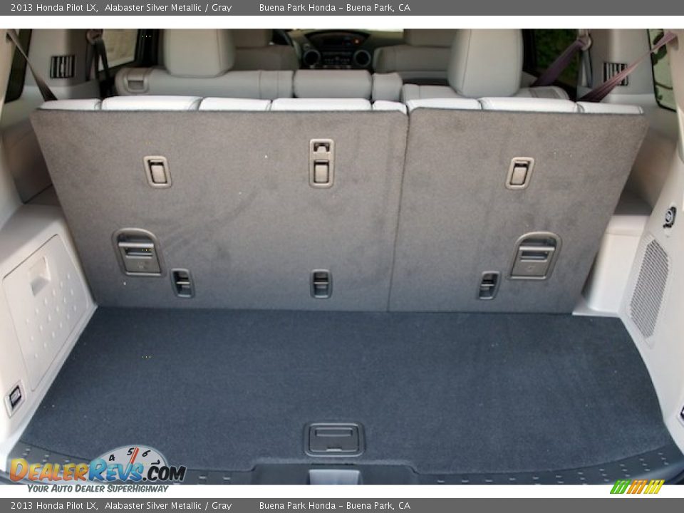 2013 Honda Pilot LX Alabaster Silver Metallic / Gray Photo #17