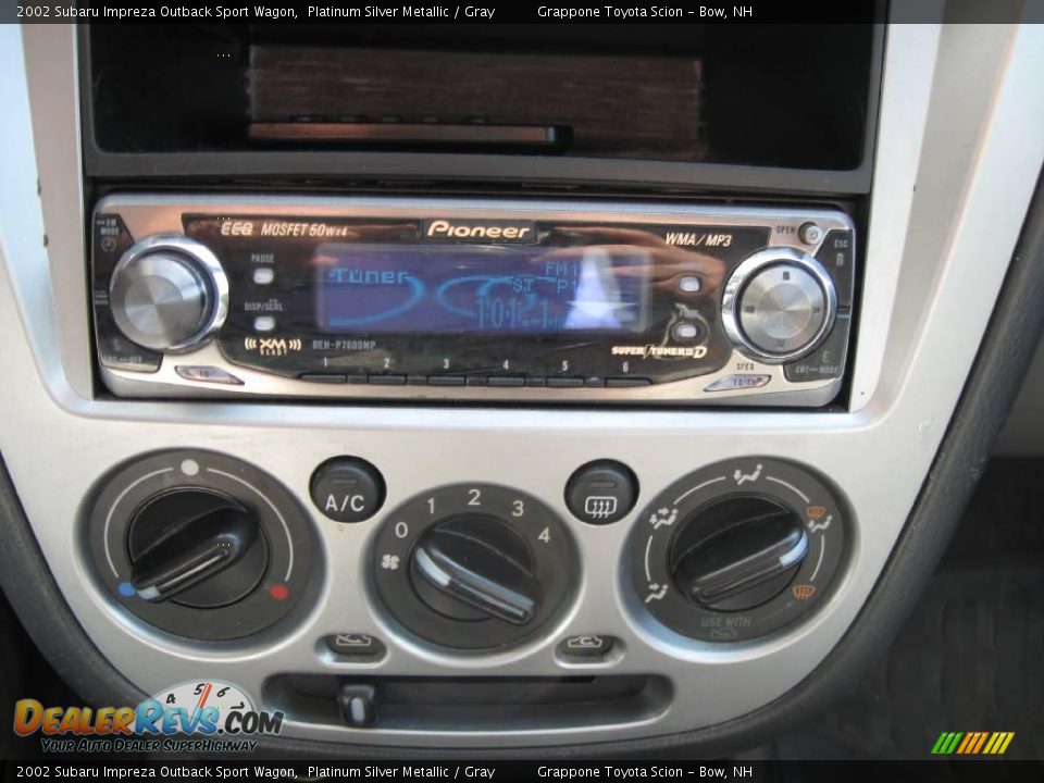 2002 Subaru Impreza Outback Sport Wagon Platinum Silver Metallic / Gray Photo #9