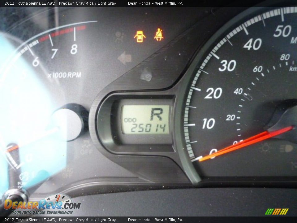 2012 Toyota Sienna LE AWD Predawn Gray Mica / Light Gray Photo #18