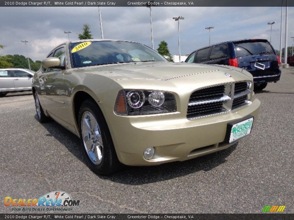 2010 Dodge Charger R/T White Gold Pearl / Dark Slate Gray Photo #18
