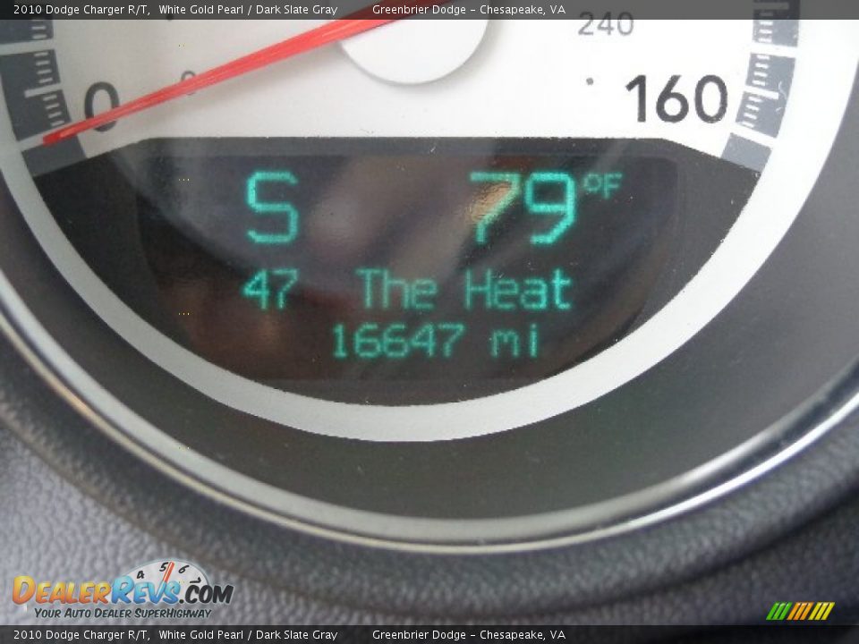 2010 Dodge Charger R/T White Gold Pearl / Dark Slate Gray Photo #25