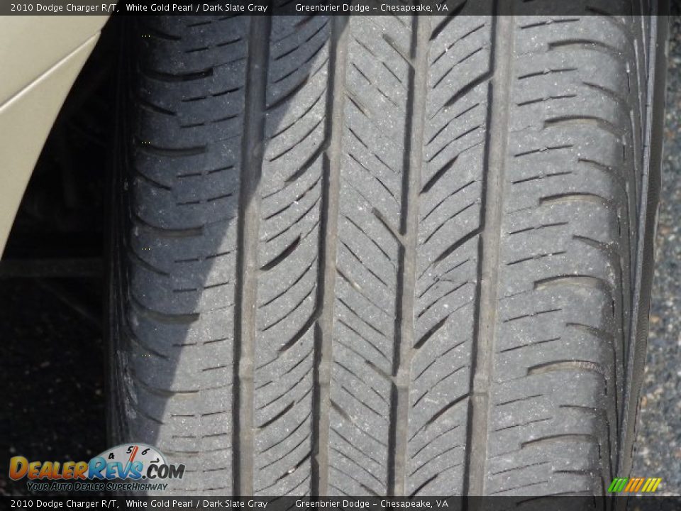 2010 Dodge Charger R/T White Gold Pearl / Dark Slate Gray Photo #27