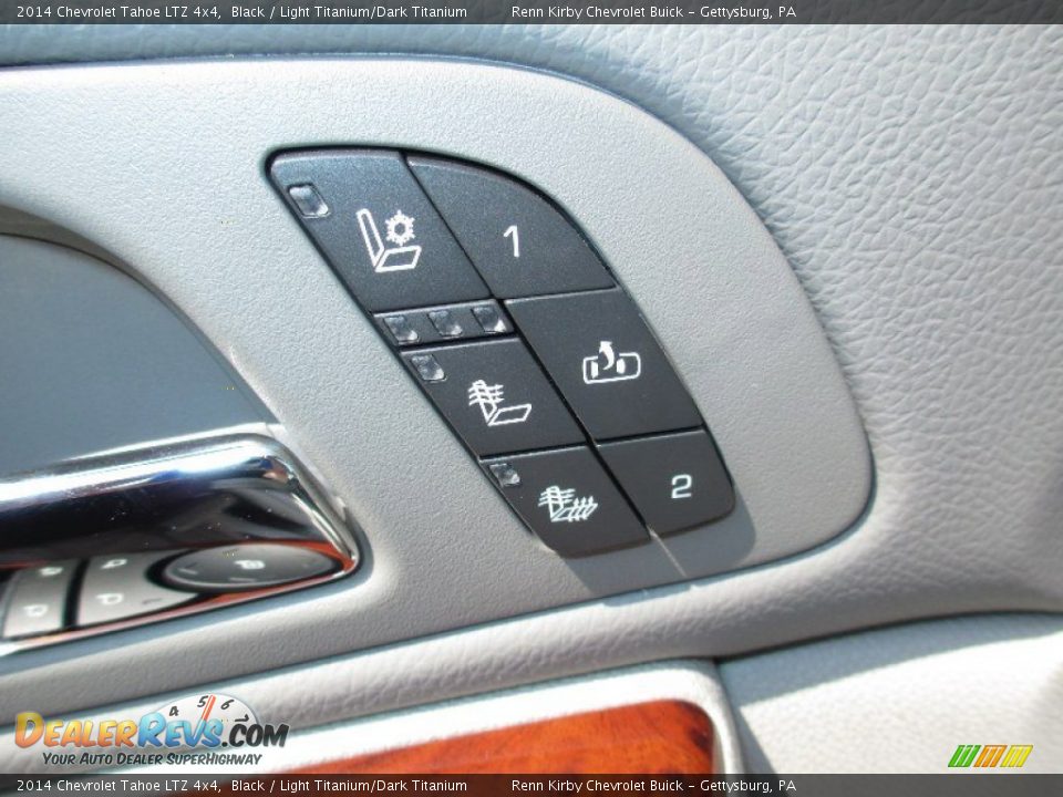 Controls of 2014 Chevrolet Tahoe LTZ 4x4 Photo #28