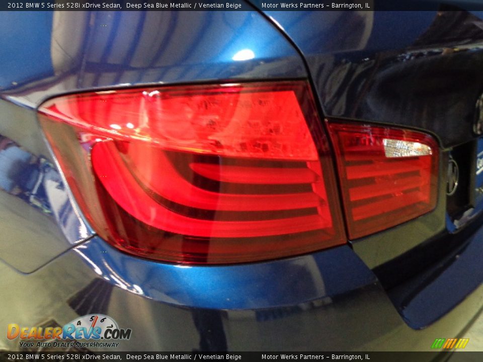 2012 BMW 5 Series 528i xDrive Sedan Deep Sea Blue Metallic / Venetian Beige Photo #12