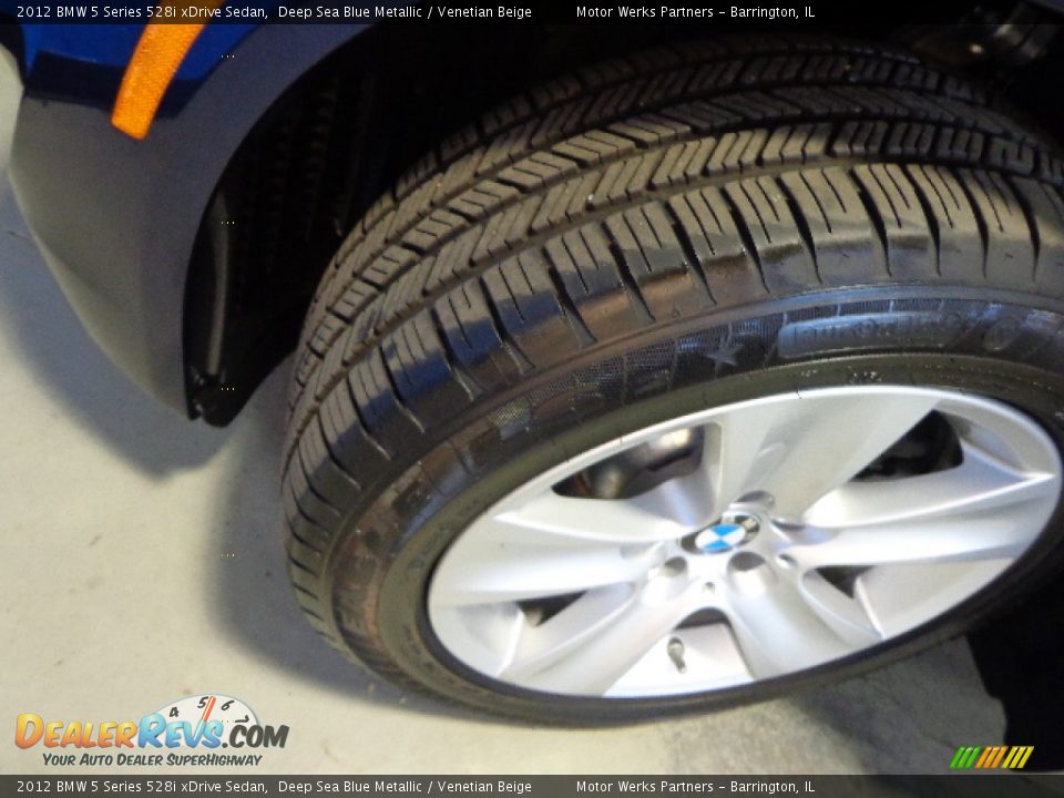 2012 BMW 5 Series 528i xDrive Sedan Deep Sea Blue Metallic / Venetian Beige Photo #14