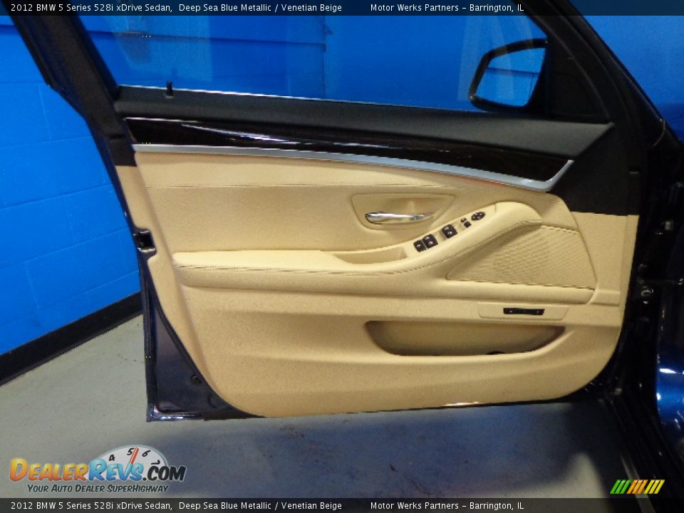 2012 BMW 5 Series 528i xDrive Sedan Deep Sea Blue Metallic / Venetian Beige Photo #29