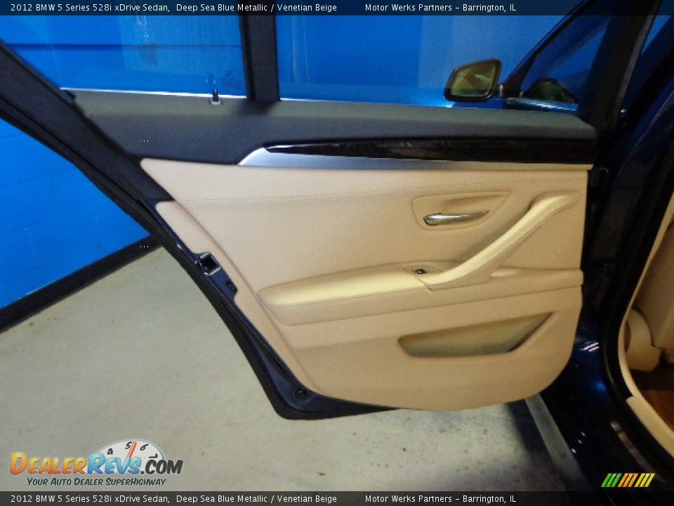2012 BMW 5 Series 528i xDrive Sedan Deep Sea Blue Metallic / Venetian Beige Photo #30
