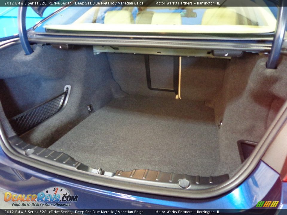 2012 BMW 5 Series 528i xDrive Sedan Deep Sea Blue Metallic / Venetian Beige Photo #31