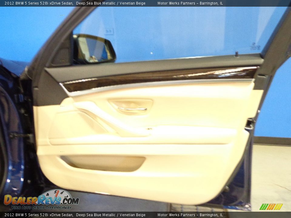 2012 BMW 5 Series 528i xDrive Sedan Deep Sea Blue Metallic / Venetian Beige Photo #33