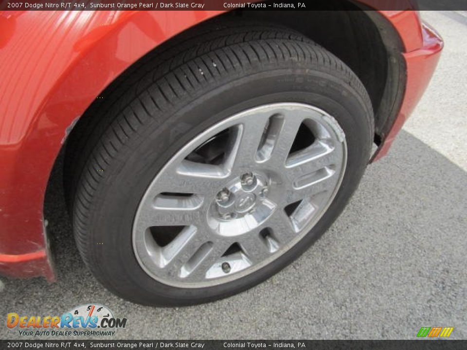 2007 Dodge Nitro R/T 4x4 Sunburst Orange Pearl / Dark Slate Gray Photo #10