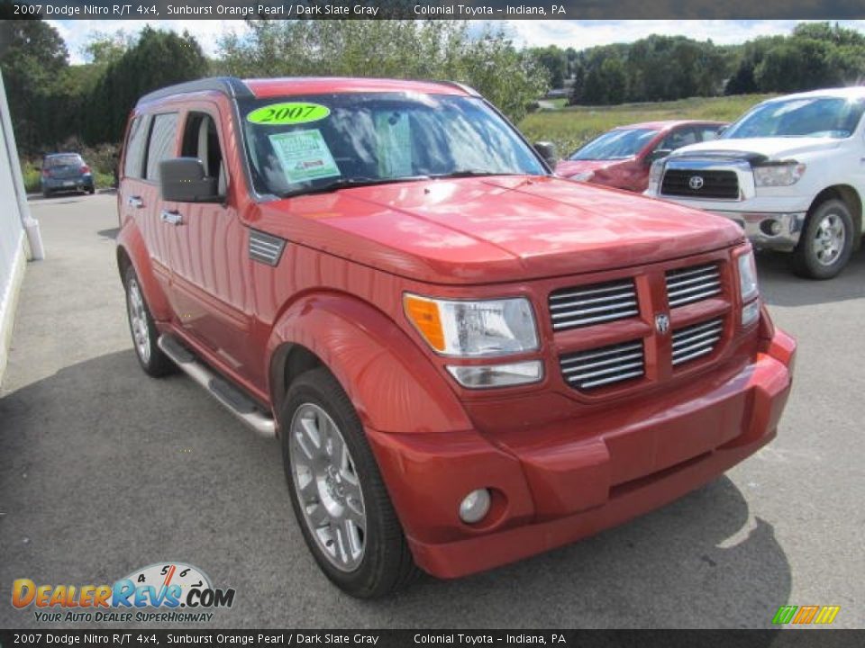 2007 Dodge Nitro R/T 4x4 Sunburst Orange Pearl / Dark Slate Gray Photo #11
