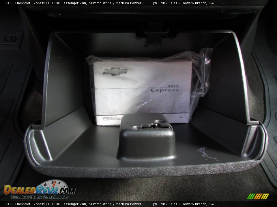 2012 Chevrolet Express LT 3500 Passenger Van Summit White / Medium Pewter Photo #32