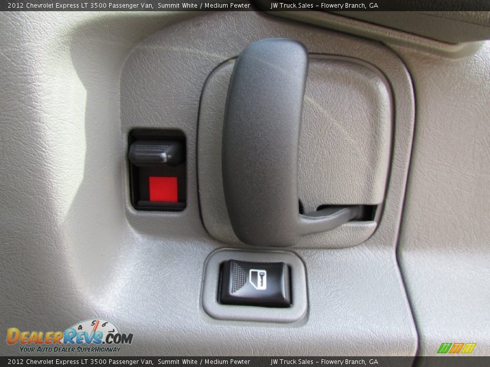 2012 Chevrolet Express LT 3500 Passenger Van Summit White / Medium Pewter Photo #35