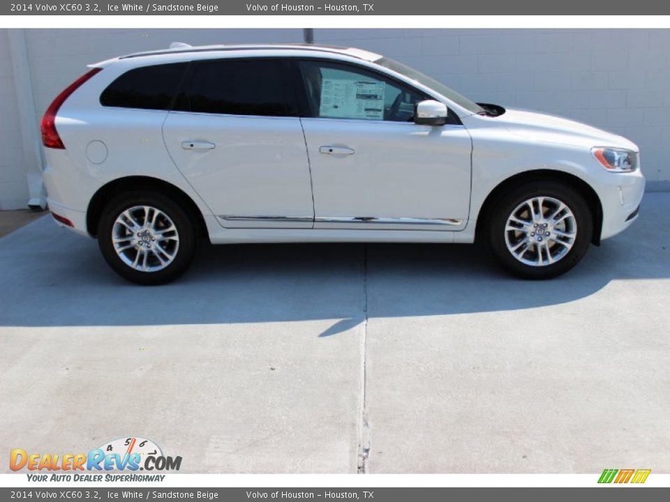 2014 Volvo XC60 3.2 Ice White / Sandstone Beige Photo #4