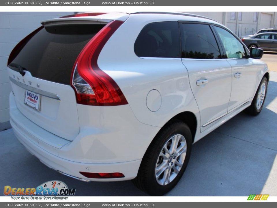 2014 Volvo XC60 3.2 Ice White / Sandstone Beige Photo #5