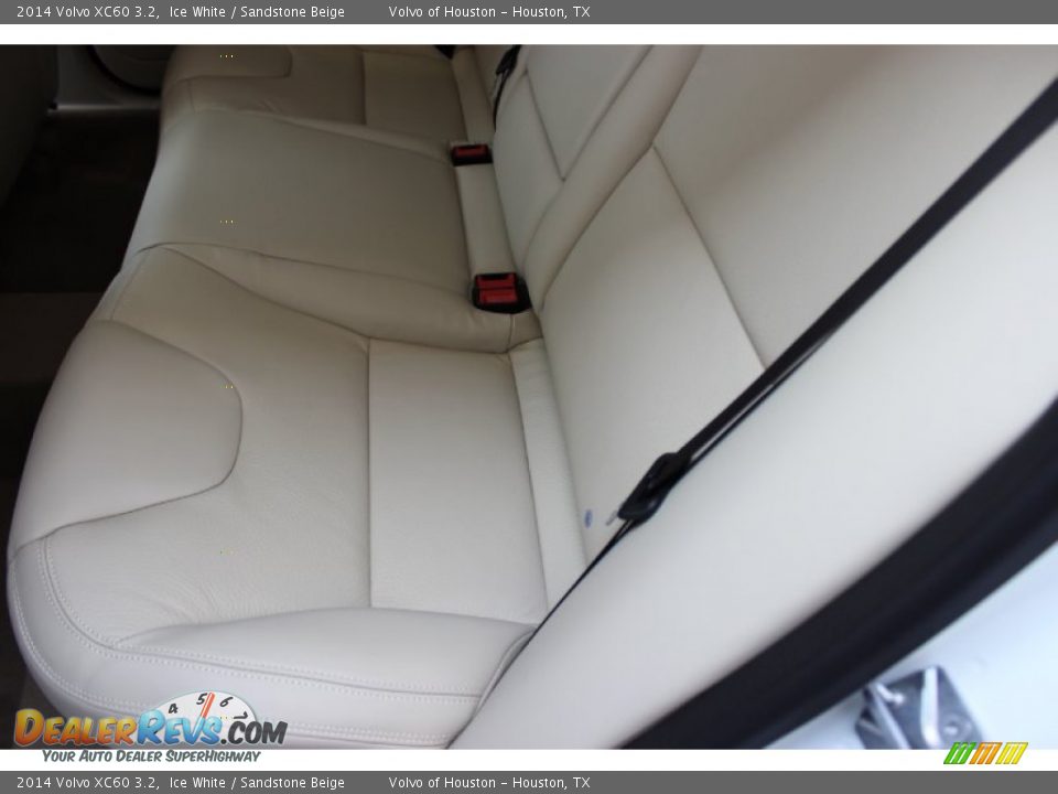 2014 Volvo XC60 3.2 Ice White / Sandstone Beige Photo #28