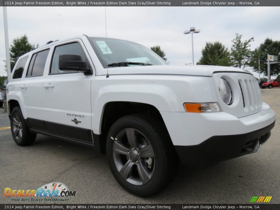 2014 Jeep Patriot Freedom Edition Bright White / Freedom Edition Dark Slate Gray/Silver Stitching Photo #4