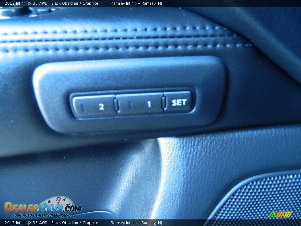 2013 Infiniti JX 35 AWD Black Obsidian / Graphite Photo #29