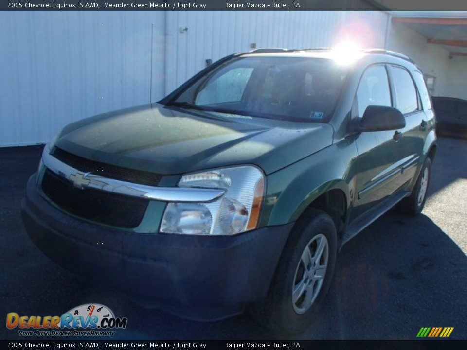 2005 Chevrolet Equinox LS AWD Meander Green Metallic / Light Gray Photo #2