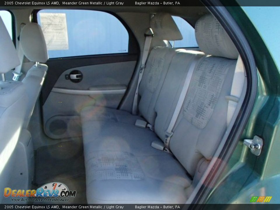 2005 Chevrolet Equinox LS AWD Meander Green Metallic / Light Gray Photo #9