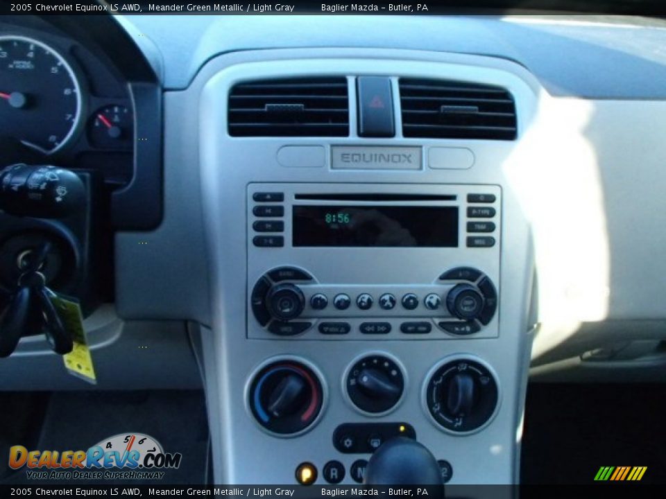 2005 Chevrolet Equinox LS AWD Meander Green Metallic / Light Gray Photo #11