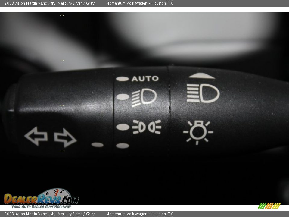 Controls of 2003 Aston Martin Vanquish  Photo #17
