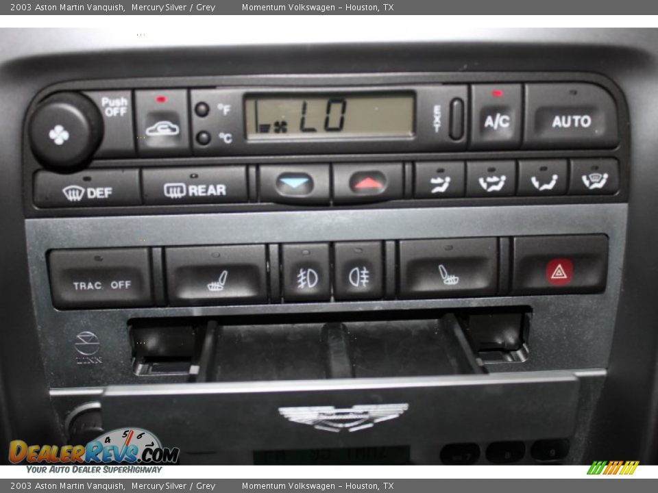 Controls of 2003 Aston Martin Vanquish  Photo #22