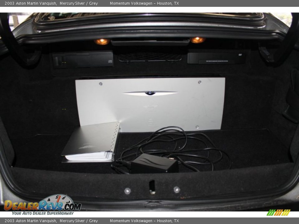 2003 Aston Martin Vanquish  Trunk Photo #26