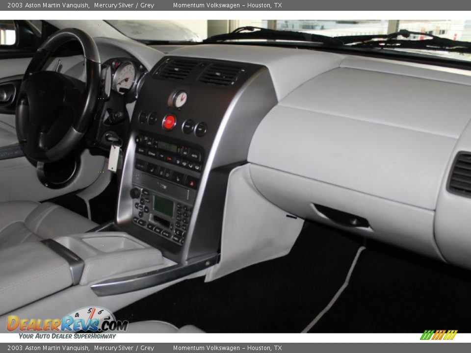 Dashboard of 2003 Aston Martin Vanquish  Photo #33