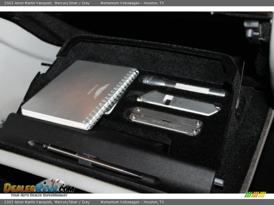 2003 Aston Martin Vanquish Mercury Silver / Grey Photo #34