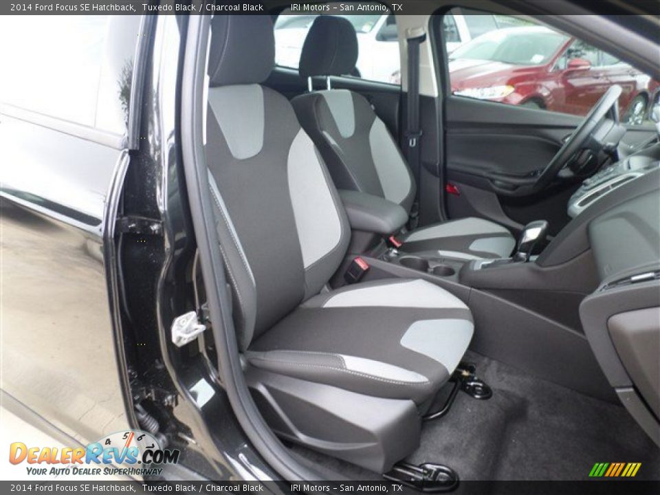 2014 Ford Focus SE Hatchback Tuxedo Black / Charcoal Black Photo #10