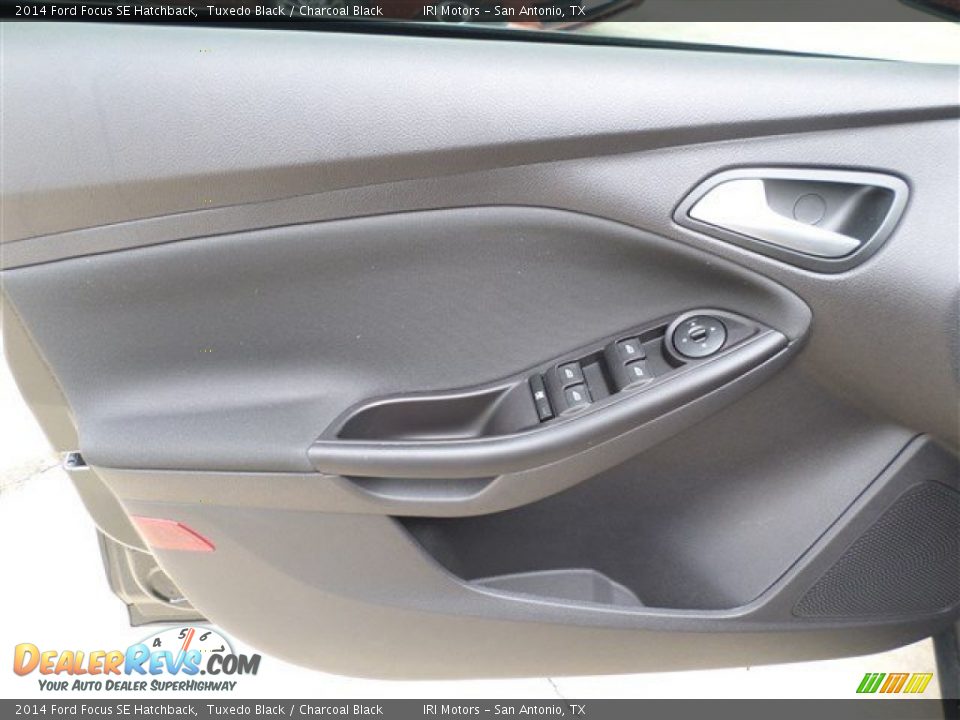 2014 Ford Focus SE Hatchback Tuxedo Black / Charcoal Black Photo #19
