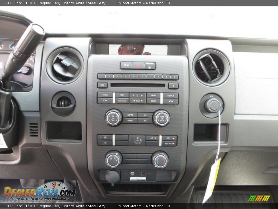 2013 Ford F150 XL Regular Cab Oxford White / Steel Gray Photo #25