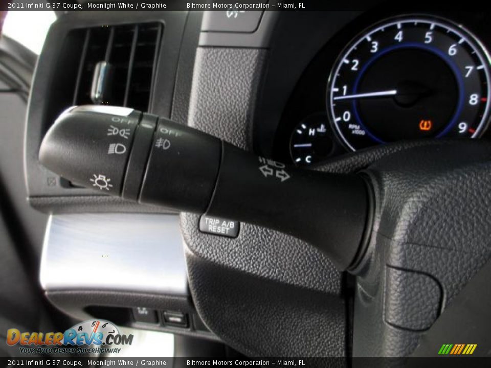 2011 Infiniti G 37 Coupe Moonlight White / Graphite Photo #18