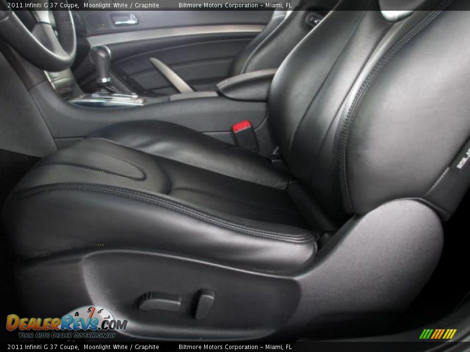 2011 Infiniti G 37 Coupe Moonlight White / Graphite Photo #22