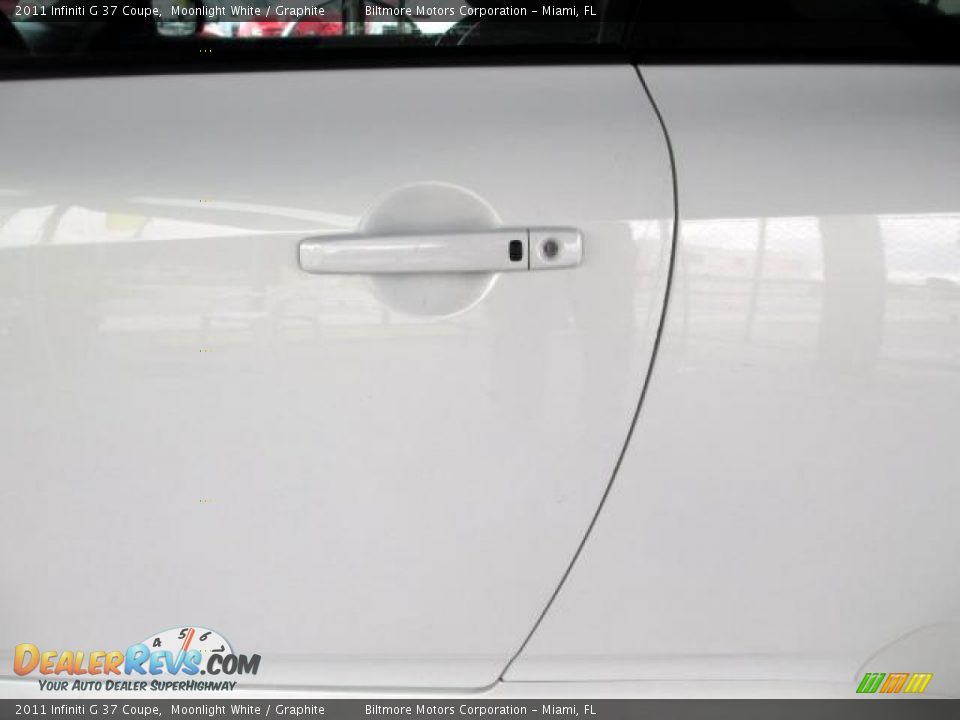 2011 Infiniti G 37 Coupe Moonlight White / Graphite Photo #23