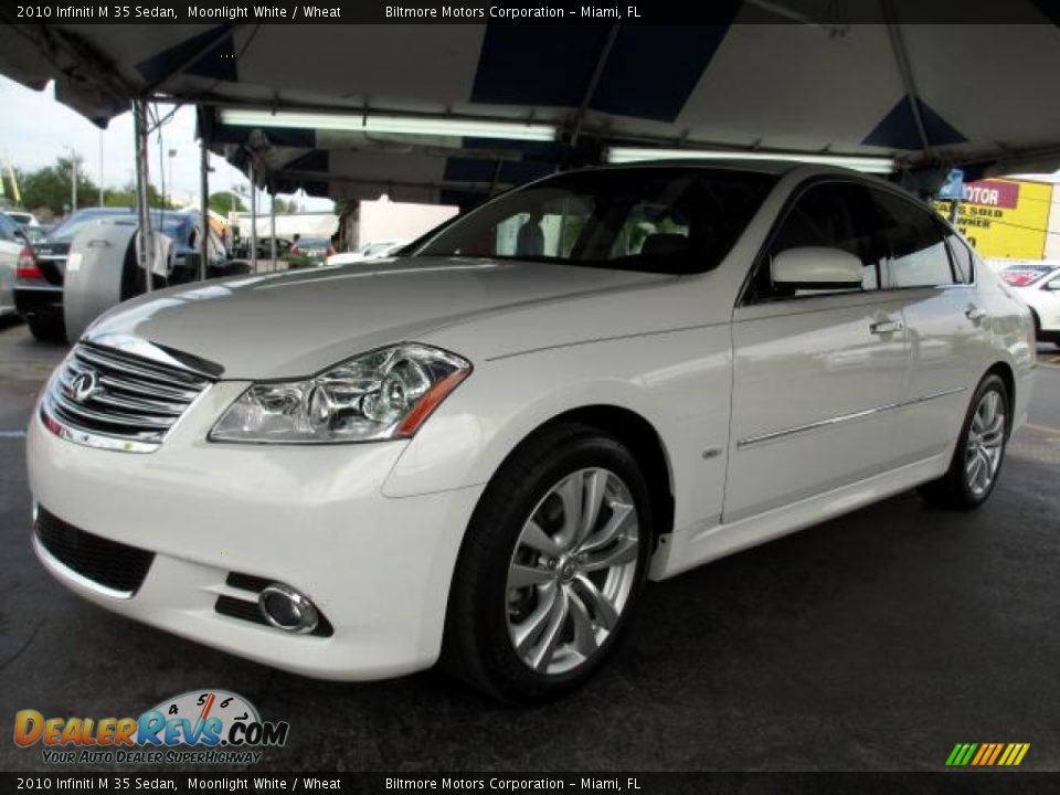 2010 Infiniti M 35 Sedan Moonlight White / Wheat Photo #3