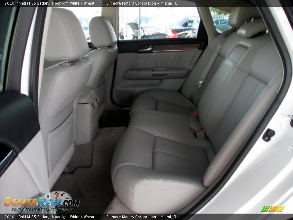 2010 Infiniti M 35 Sedan Moonlight White / Wheat Photo #9