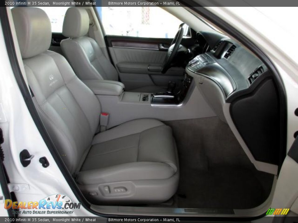 2010 Infiniti M 35 Sedan Moonlight White / Wheat Photo #10