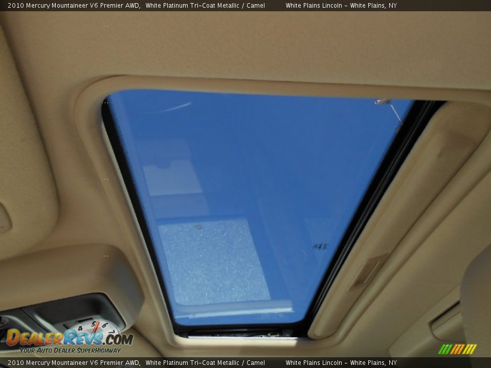 2010 Mercury Mountaineer V6 Premier AWD White Platinum Tri-Coat Metallic / Camel Photo #16