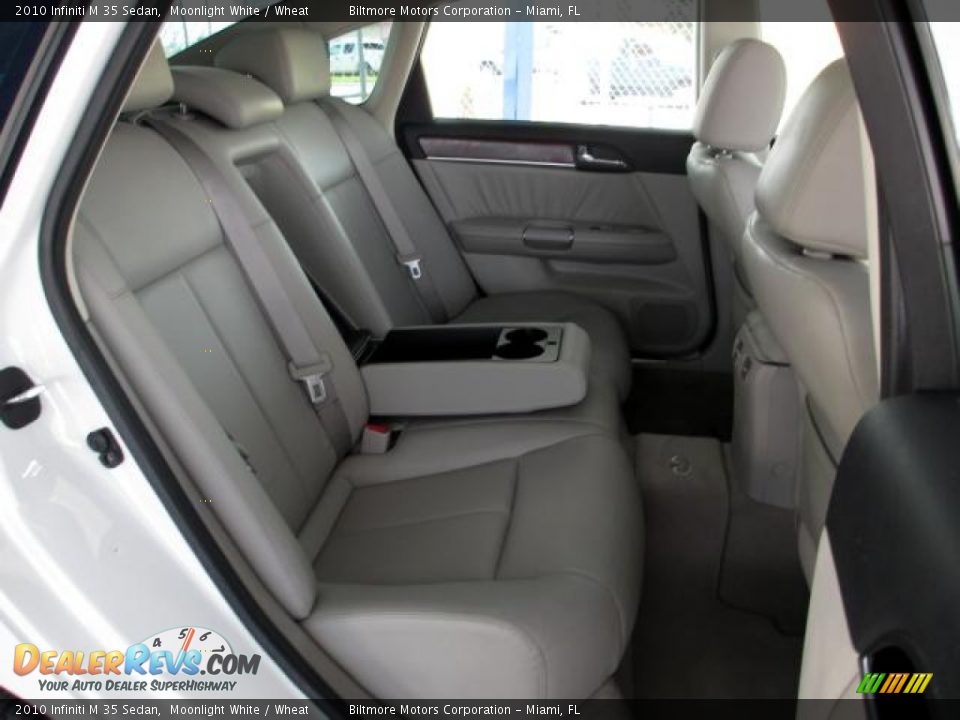 2010 Infiniti M 35 Sedan Moonlight White / Wheat Photo #11