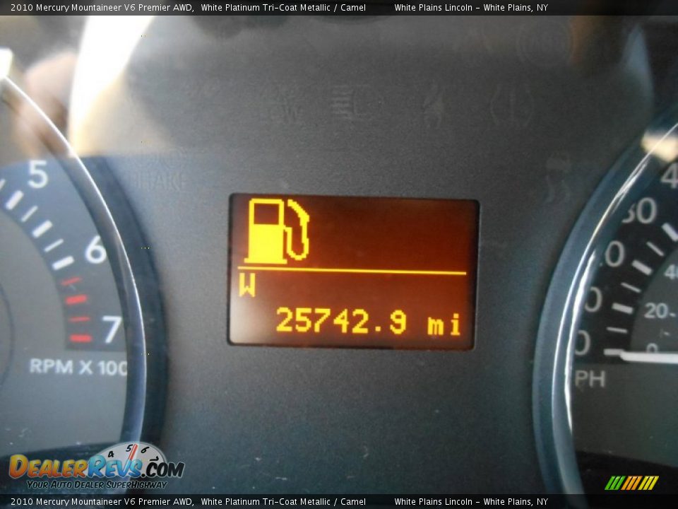 2010 Mercury Mountaineer V6 Premier AWD White Platinum Tri-Coat Metallic / Camel Photo #17